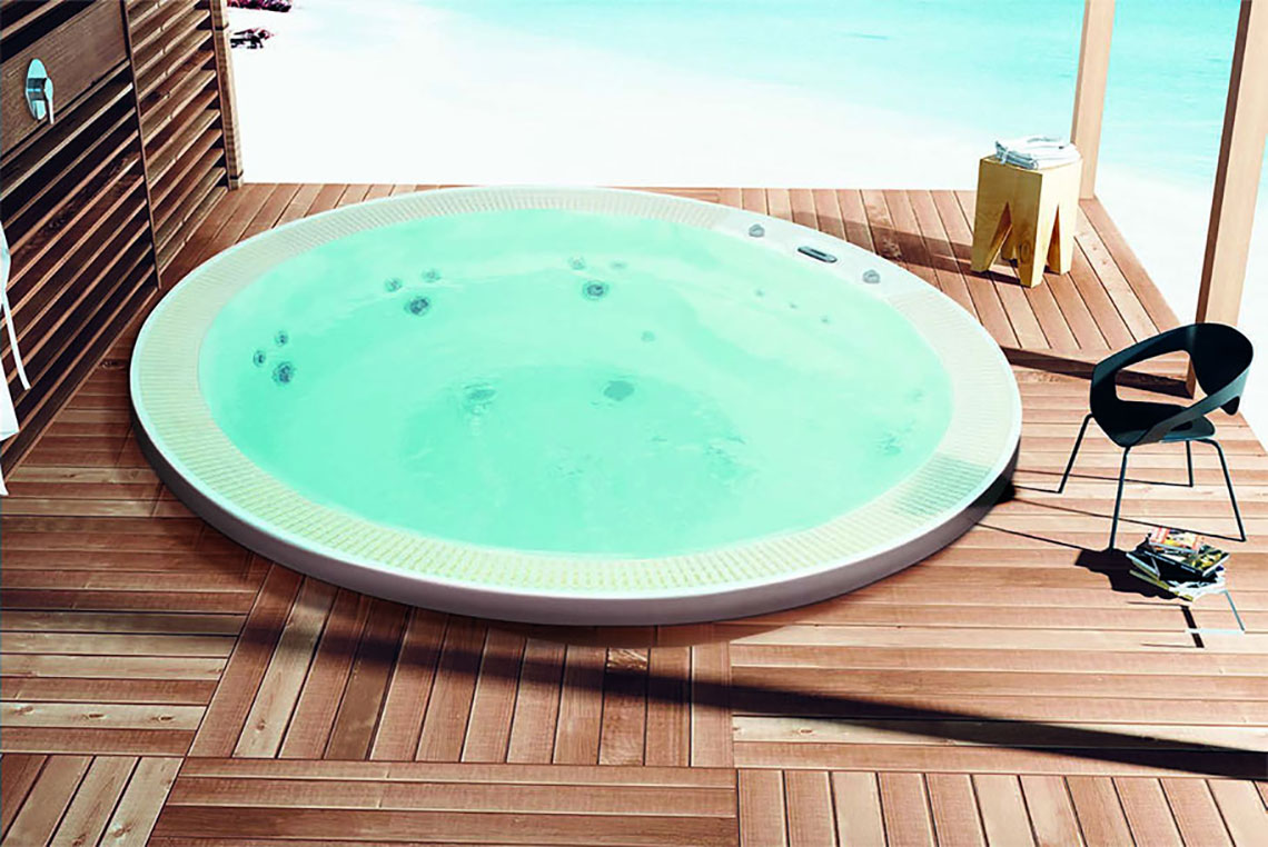 Top Outdoor Spa Tub Manufacturer in Europe